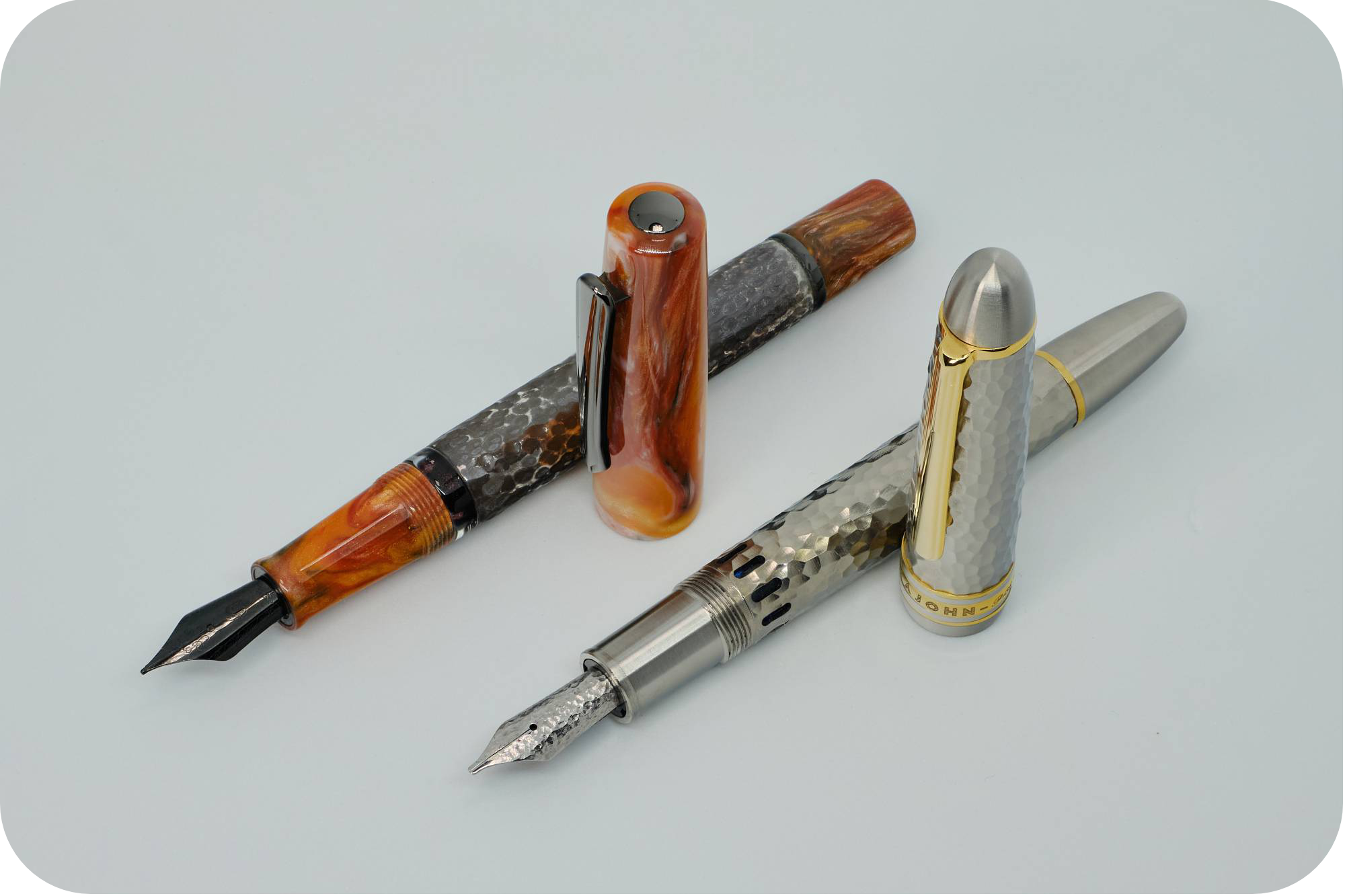 Photo of a Nahvalur Obsidian Pumpkin & Majohn P136 Hammered Titanium